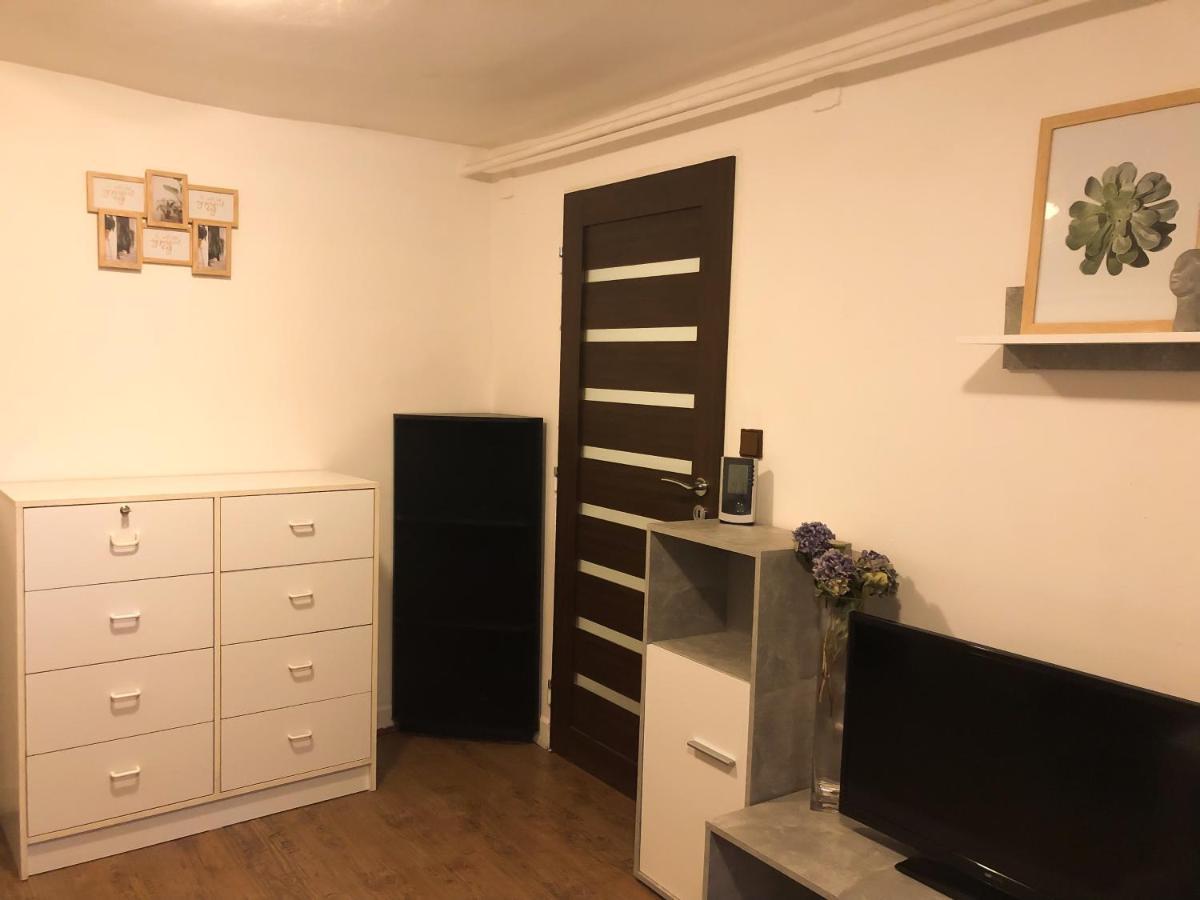 Dorota Apartment Карлови Вари Екстериор снимка